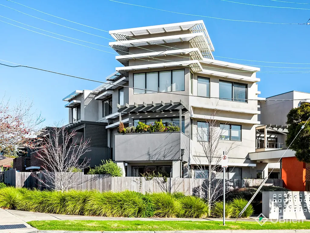 Box Hill South 1침실 Spacious, Light Filled Living with East Facing
Balcony