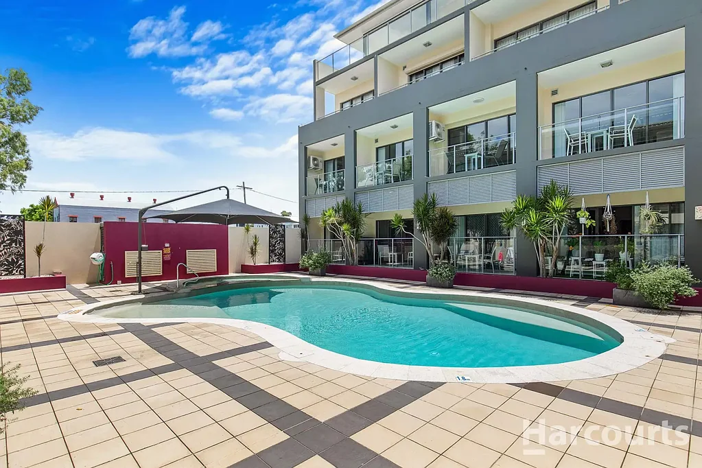 Executive 2 Bedroom Fully Furnished Apartment with Breathtaking Ocean Views