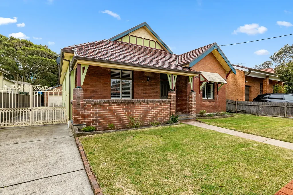 Fully-Furnished Four Bedroom Home