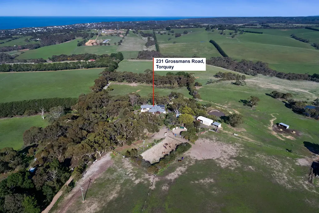 Torquay 4ਬੈੱਡਰੂਮ Rare 95.4 Acre Torquay Estate: Luxury Living with Significant Development Potential (STCA)