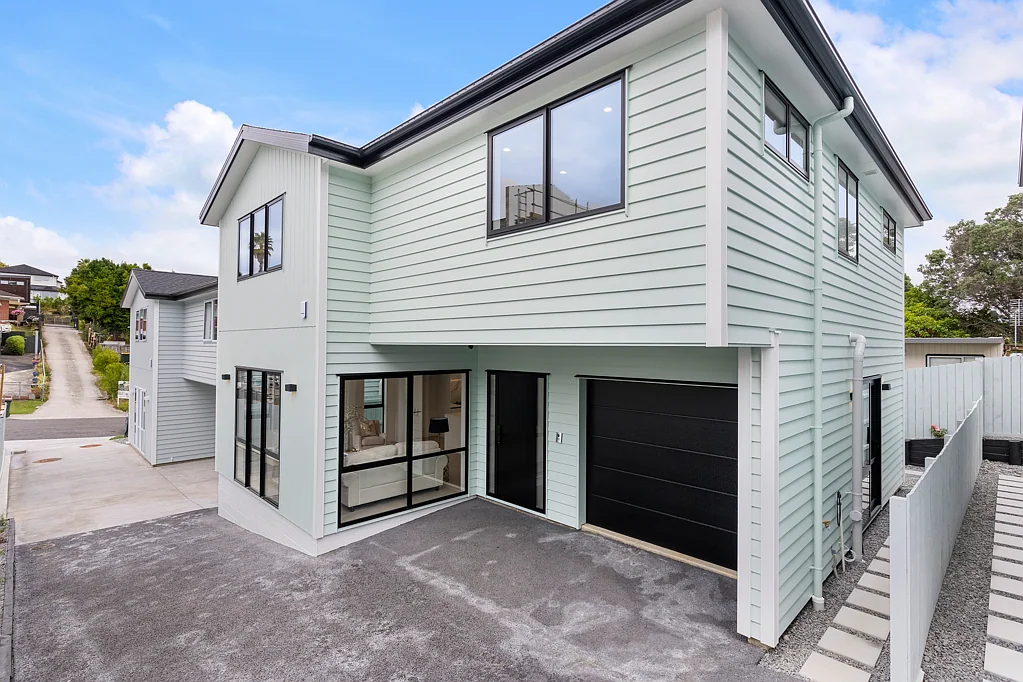 17B Kathleen Street, Totara Vale, North Shore City, Auckland