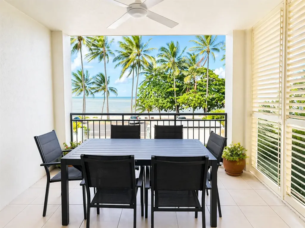 FURNISHED APARTMENT - OCEAN VIEWS