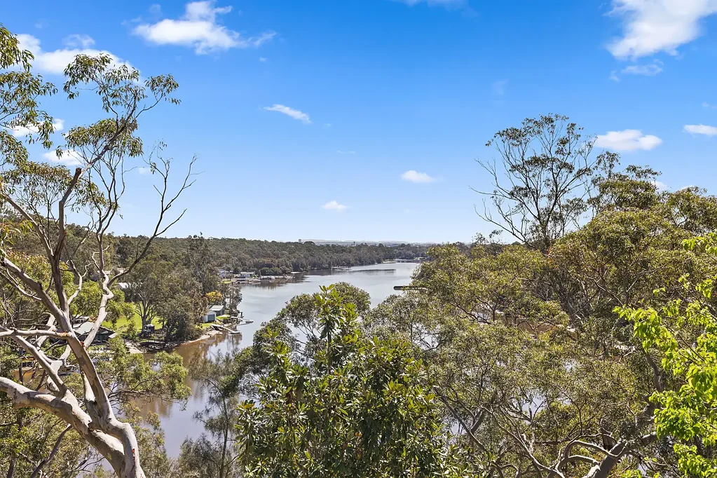 820A Henry Lawson Drive, Picnic Point, NSW 2213