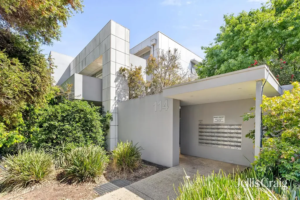 Newport 2房 Newport湖景公寓 开放式厨房 双卧双卫 指定车位 便利社区 Luxury, Leafiness And Lifestyle Allure