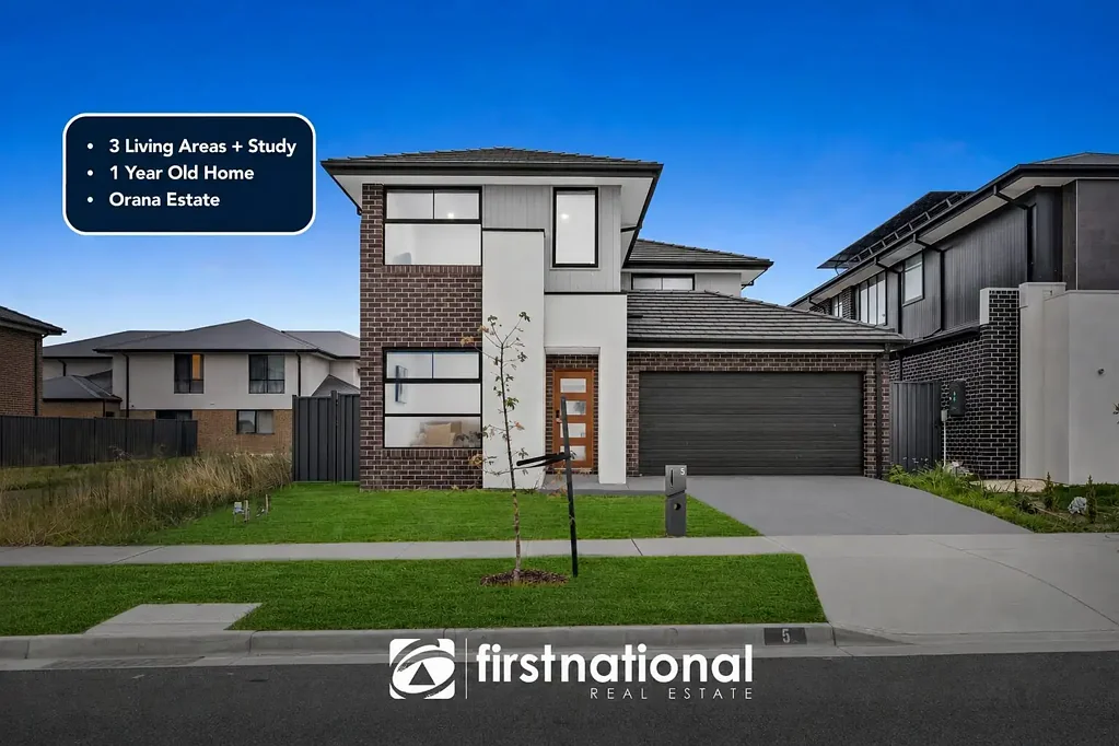 Clyde 5ห้องนอน Modern Family Living in the Heart of Clyde. 3 Living Areas, Family Entertainer!