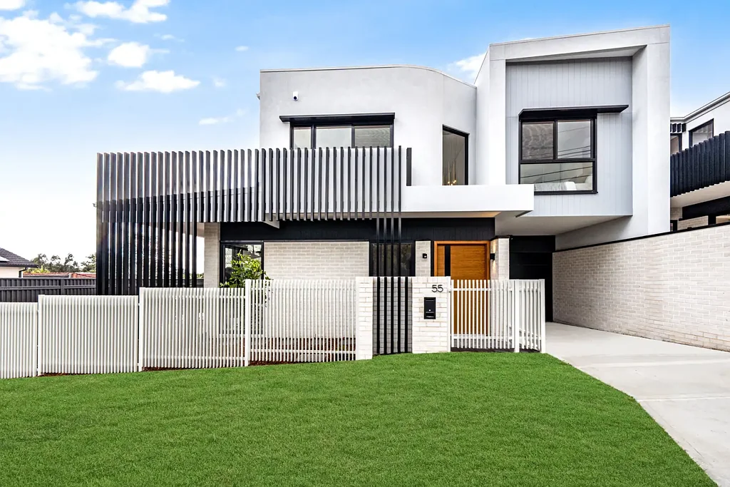 Georges Hall 5 Bedroom Architecturally Designed Duplex | Five Bedrooms, Four Bathrooms, Premium Finish