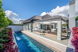 8 Oceania Place, Mellons Bay