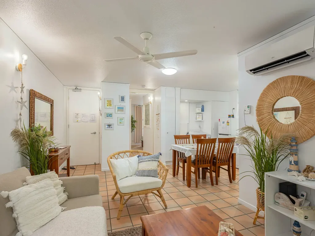 Unit 4/9 Rainbow Shores Dr, Rainbow Beach, QLD 4581