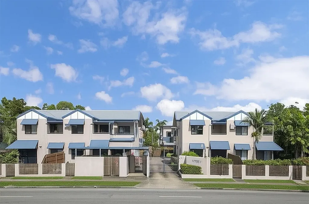 12/53-55 Kings Road, Pimlico, QLD 4812