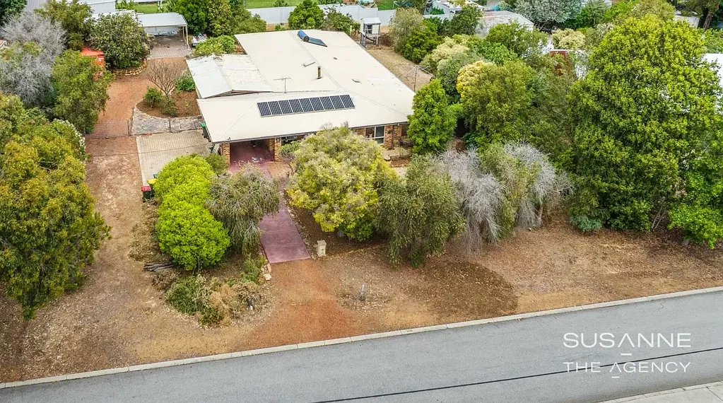 8 Rosemount Terrace, Lesmurdie, WA 6076
