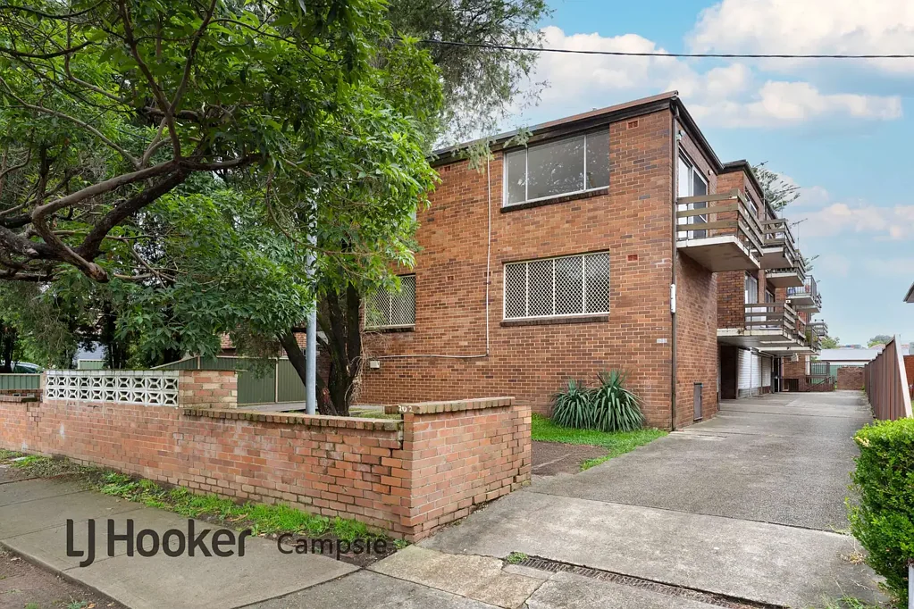 Punchbowl 2 Bedroom SPACIOUS & MODERN TOP FLOOR APARTMENT - BARGAIN BUYIING!