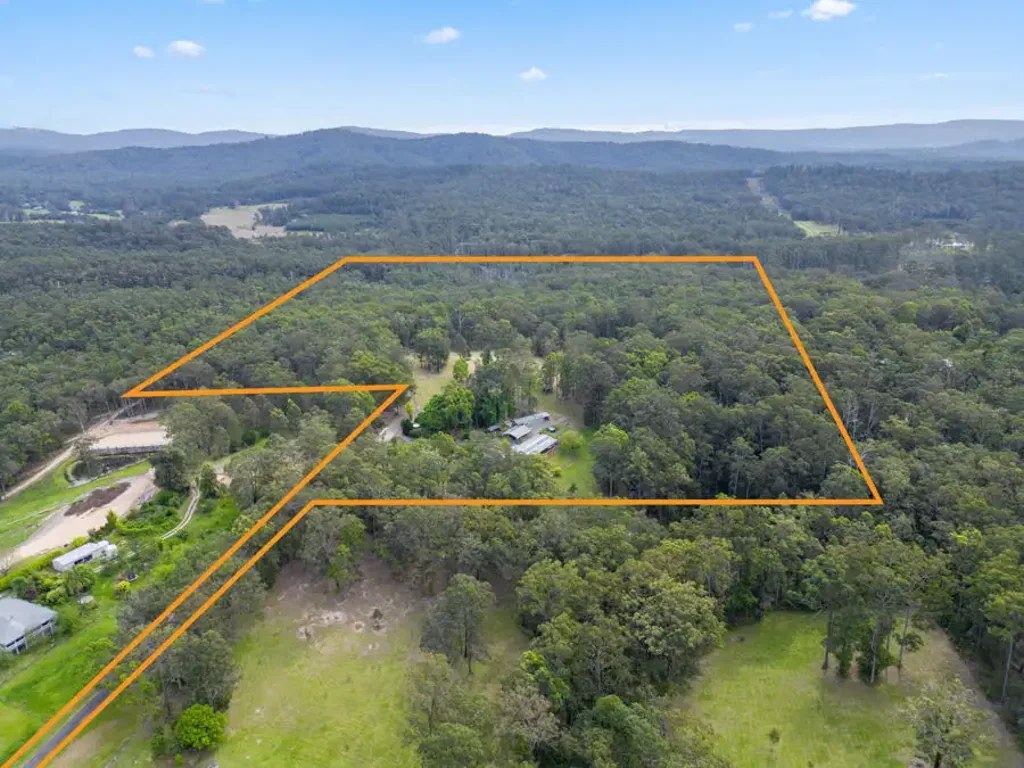 Nana Glen  Picturesque Private Acreage in Nana Glen...