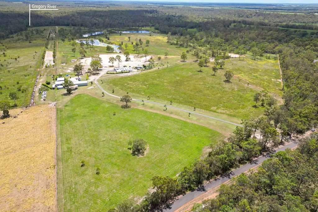 Promisedland 5房  Welcome to Eden. A Once-in-a-Generation Riverfront Rural Holding