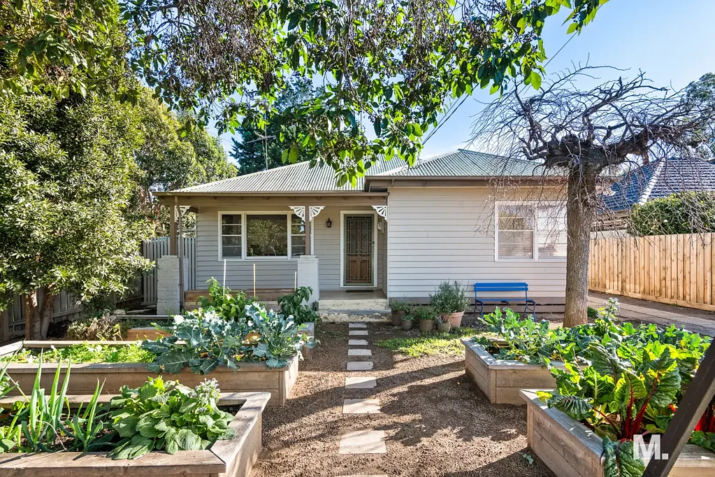 Maribyrnong 3 Bedroom DRAFT IT, DREAM IT, BUILD IT- THE BEGINNING OF SOMETHING BIG.