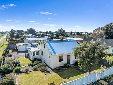 Waverley 3 Bedroom Warm, Low maintenance, Move in Ready!
