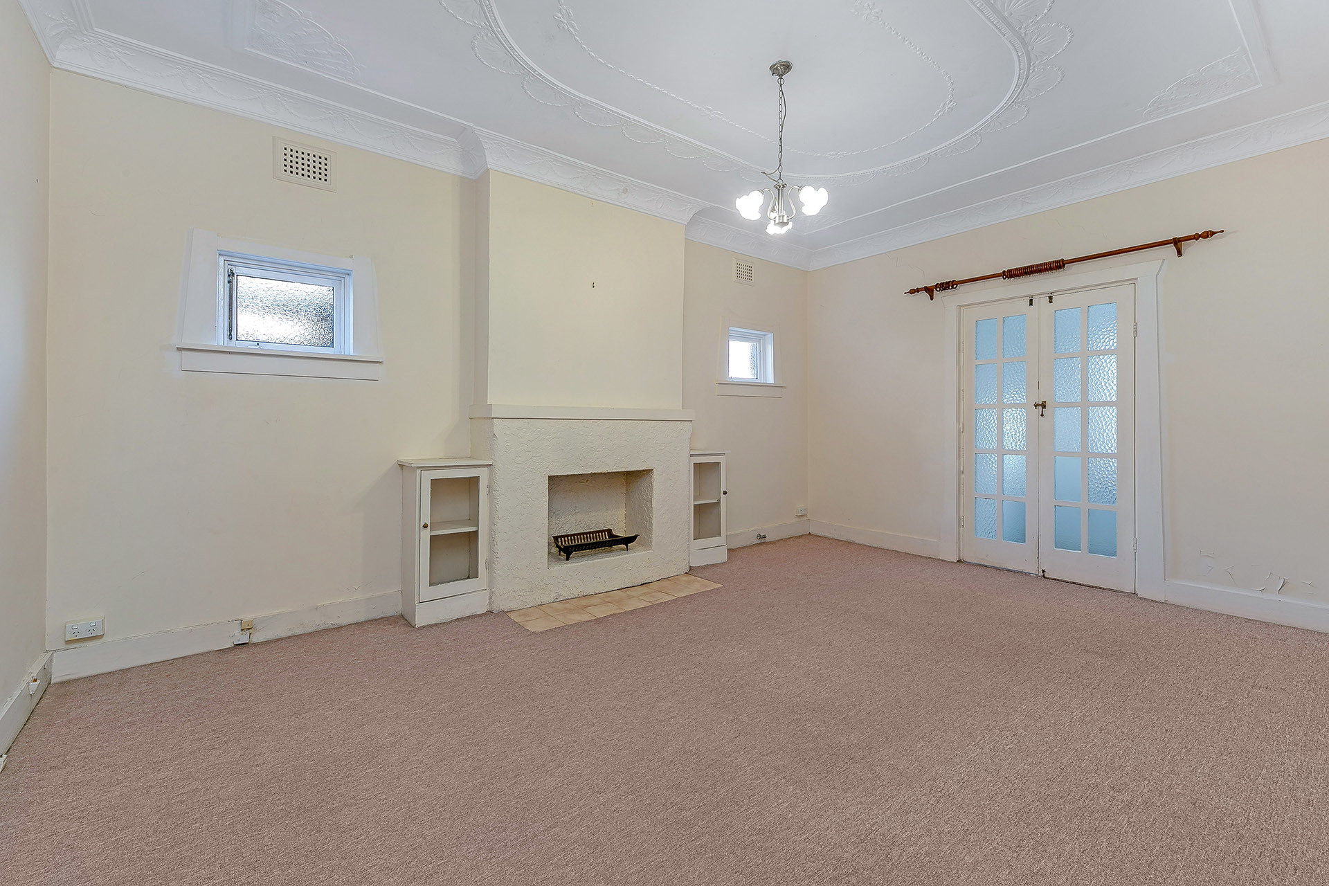 8 LEONORA ST, EARLWOOD NSW 2206, 0部屋, 0バスルーム, House