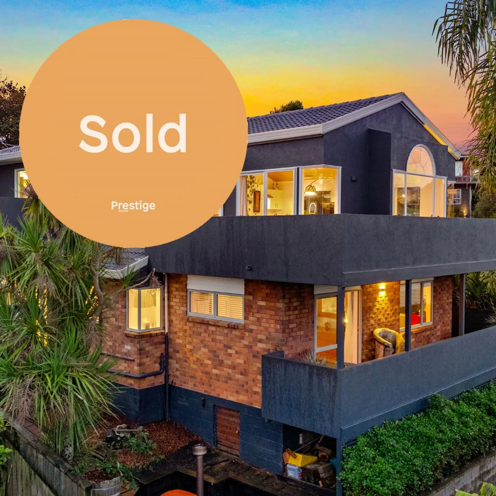 2/962 Beach Road, Torbay, North Shore City, Auckland