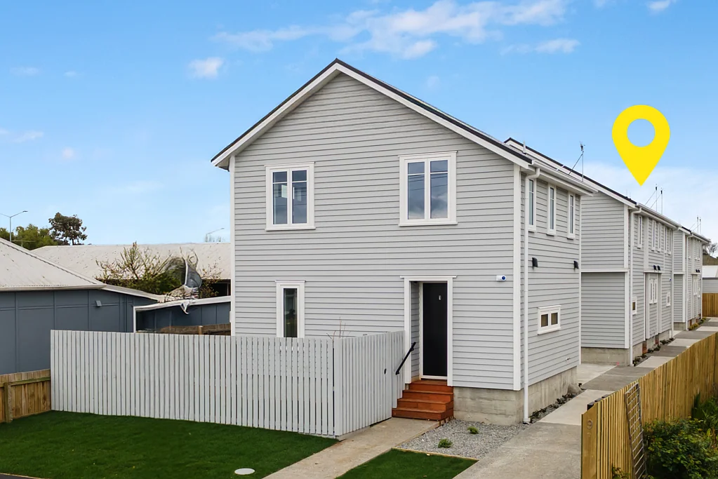 Woolston 2部屋 Modern Comfort Meets Timeless Charm