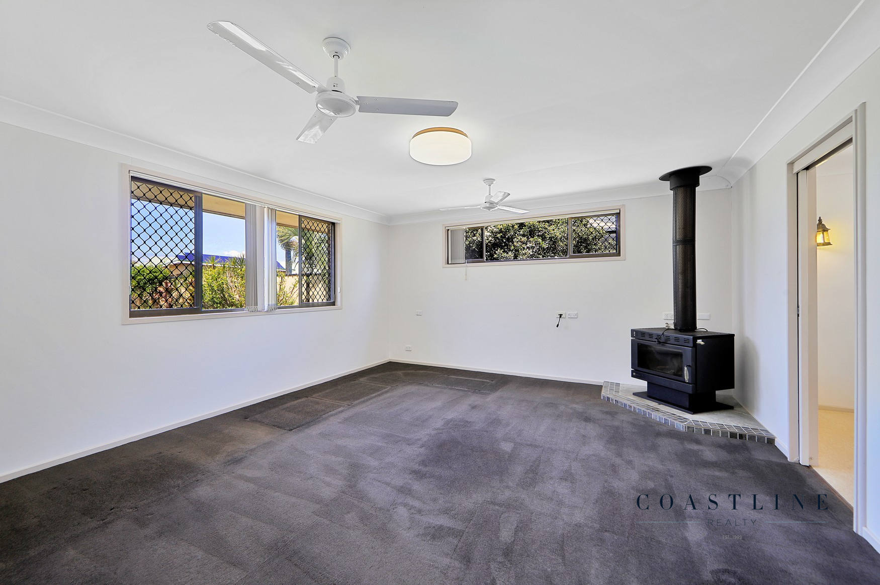 8 RATTRAY ST, AVENELL HEIGHTS QLD 4670, 0 રૂમ, 0 બાથરૂમ, House