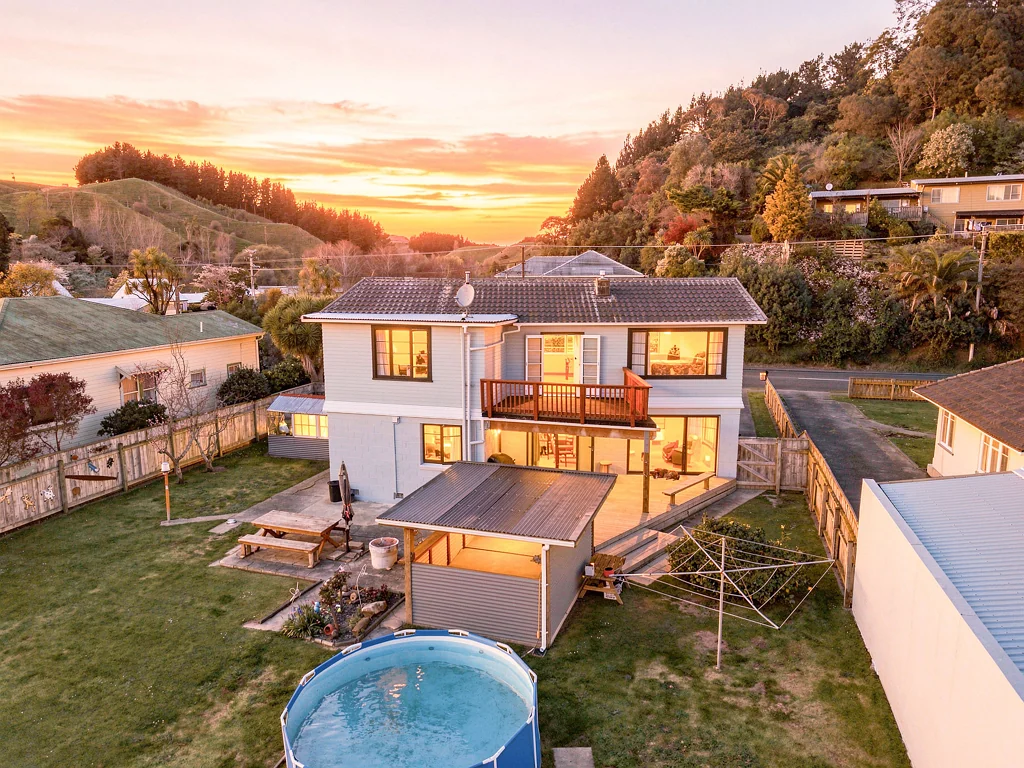 Whanganui East 5બેડરૂમ Big is good