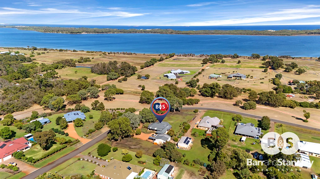 Leschenault 4Habitaciones Impressive Home with Built In Granny Flat & Stone's Throw From The Estuary