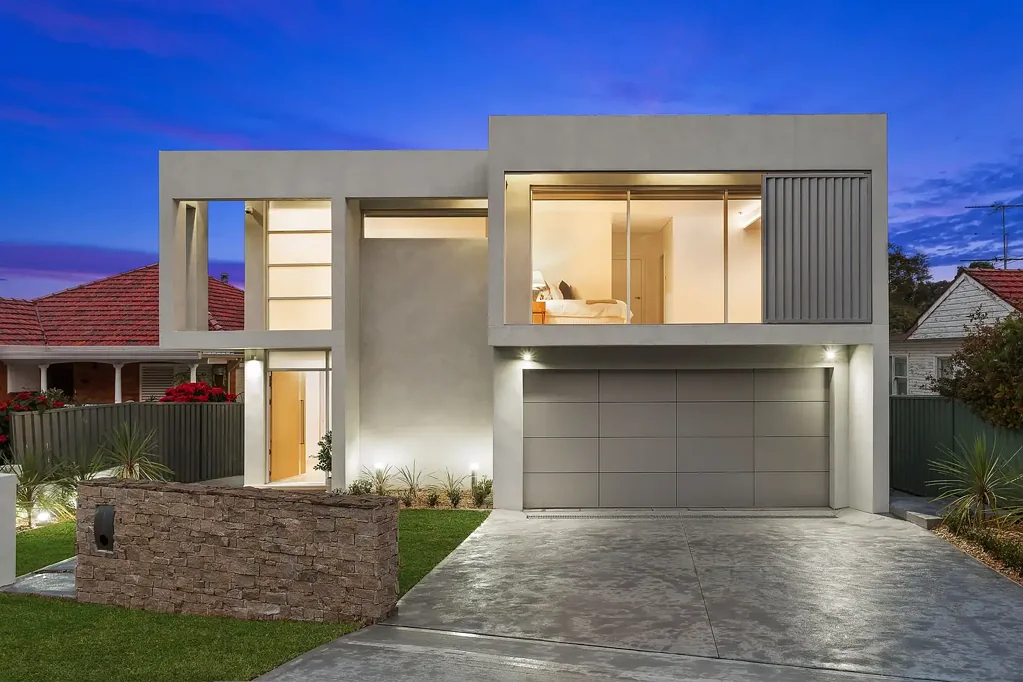 STUNNING AND EXPANSIVE FAMILY HOME