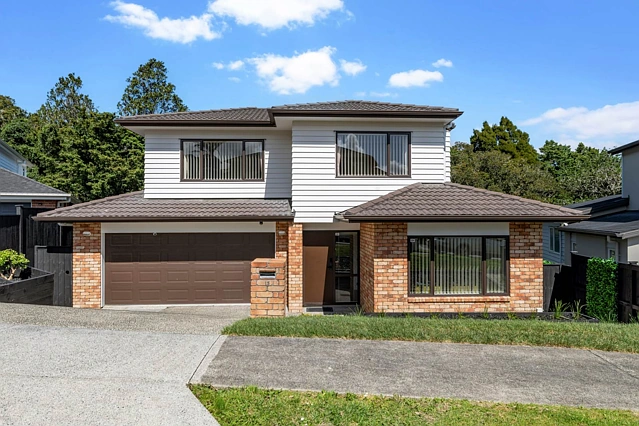 15 Lucca Crescent, Flat Bush, Manukau City