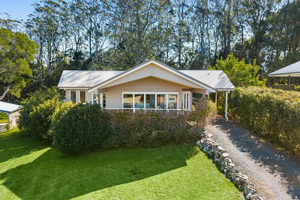 Ravensbourne 3Zimmer 'Hillside Estate' - Gated For Your Peace Of Mind!