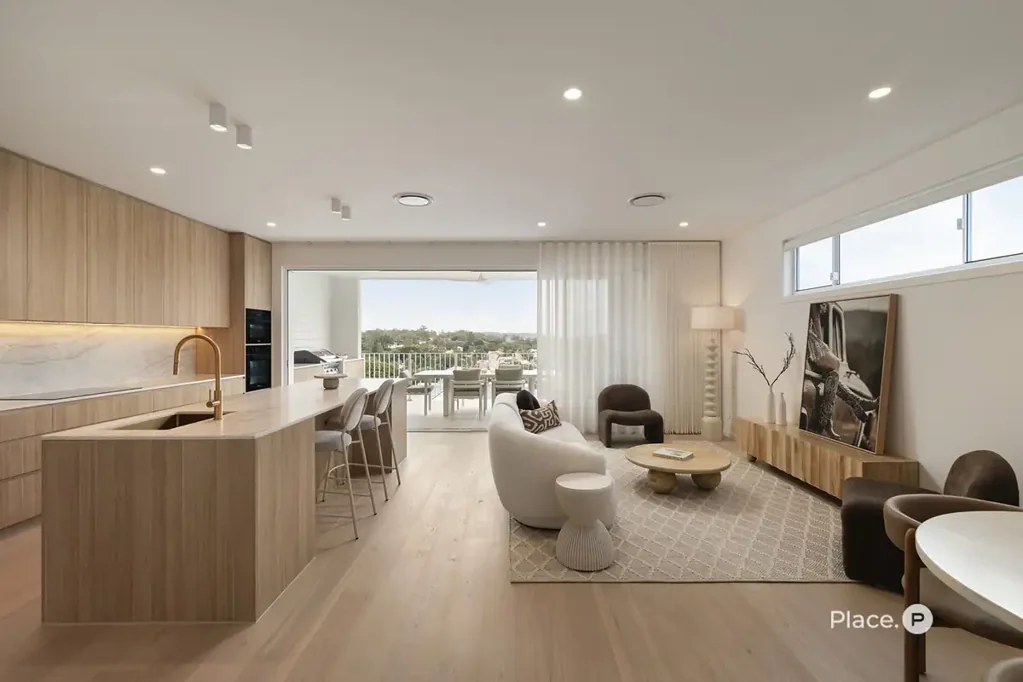 Mount Gravatt East 4 Slaapkamer Panoramic Mountain Views and Brand-New Family Living