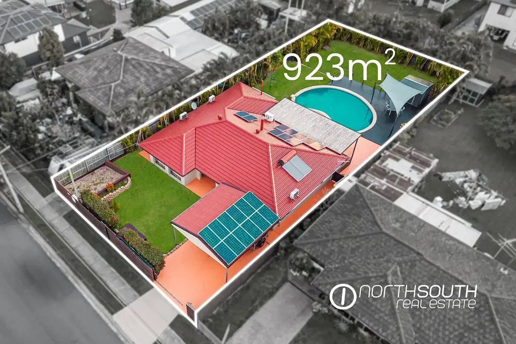 Rochedale South 4 Slaapkamer Spacious Family Living on 923m² or Development Opportunity