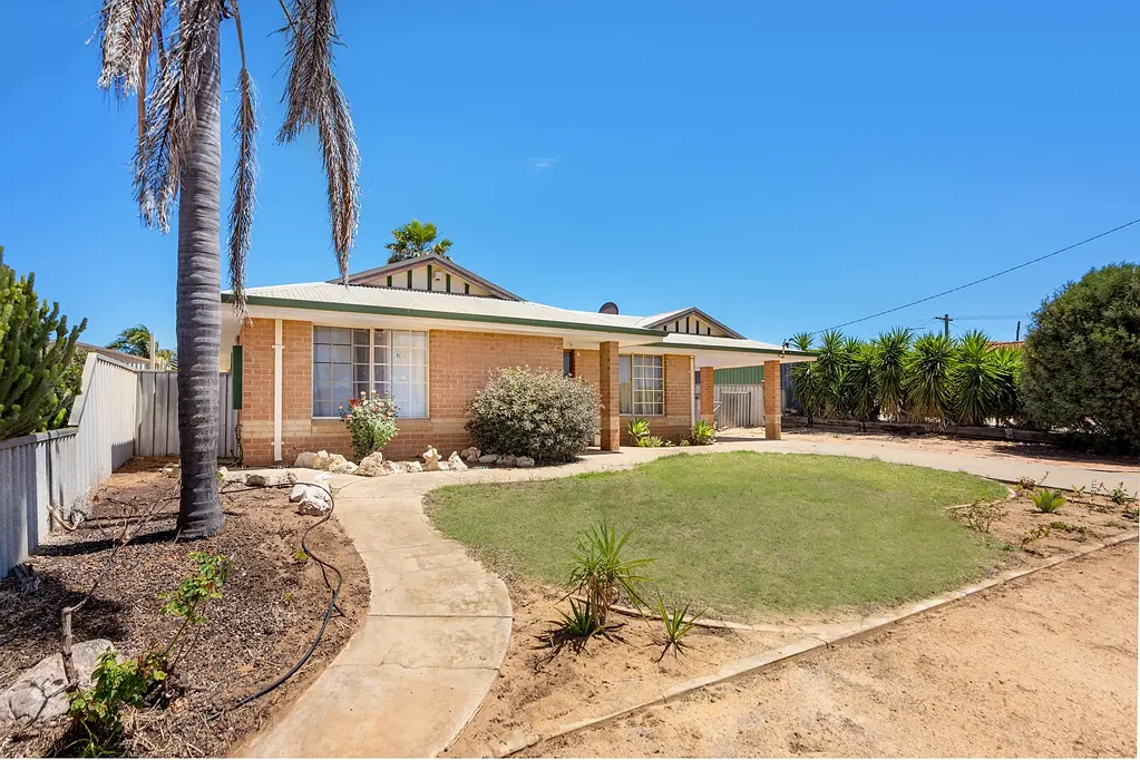 18 Naomi Way, Karloo, WA 6530