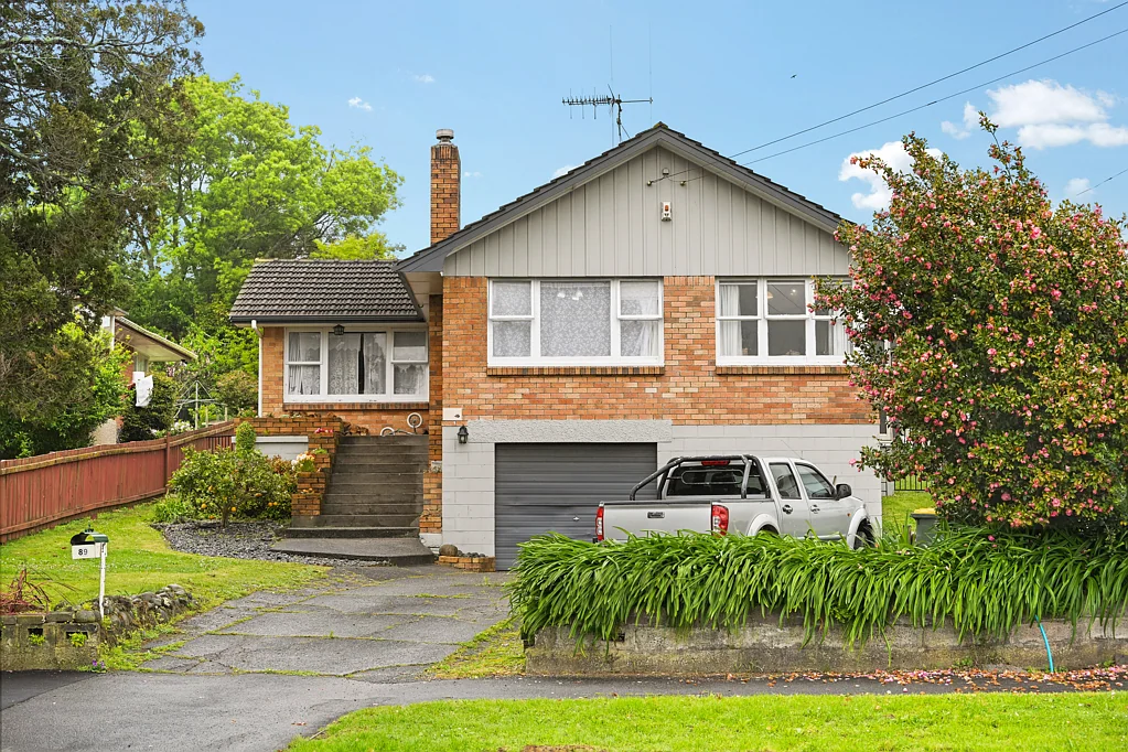 Melville 3غرفة نوم Solid Brick Home - Smart Investment or First Home!