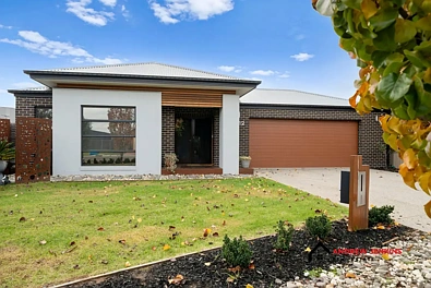 Cobram 4 Slaapkamer River End Perfection – Luxury Family Living & Entertaining