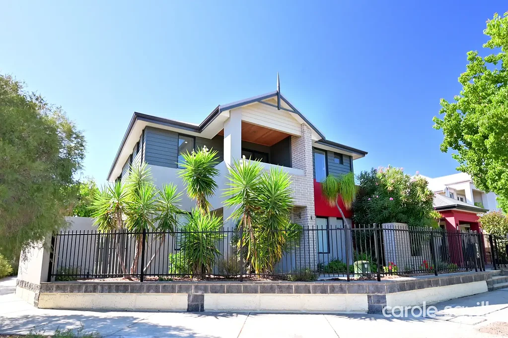 11 Nankeen Circle, Tapping, WA 6065