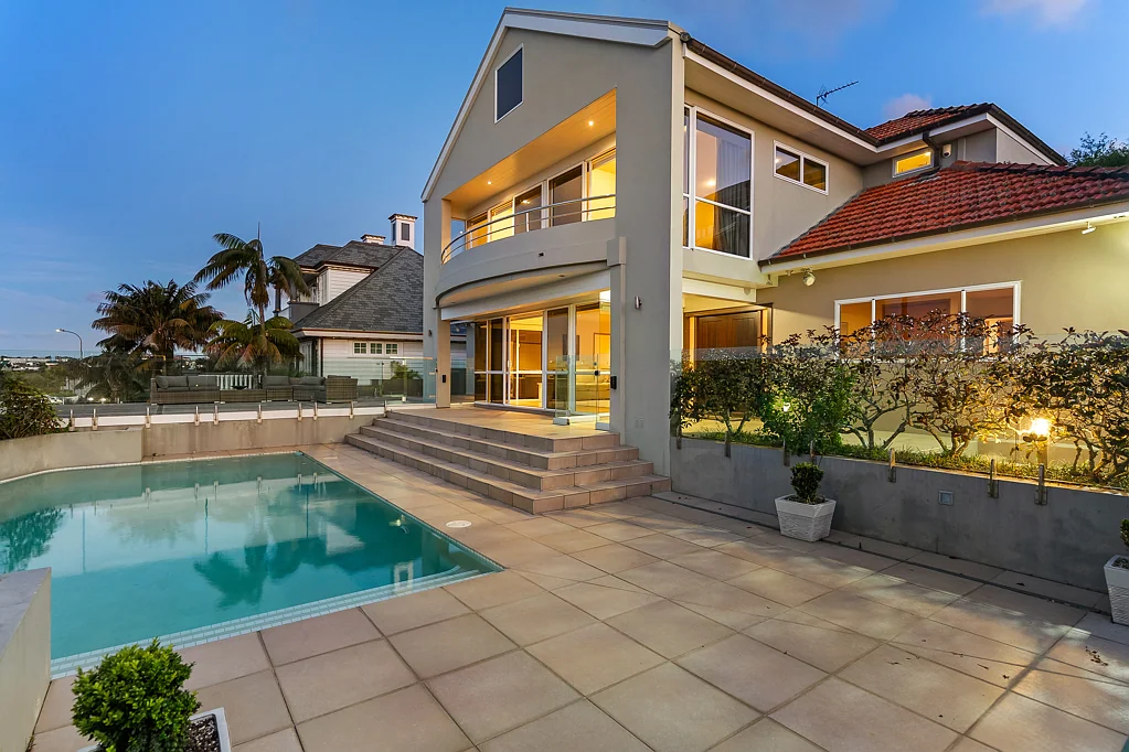 Orakei 5ਬੈੱਡਰੂਮ Prime Position, Huge Potential