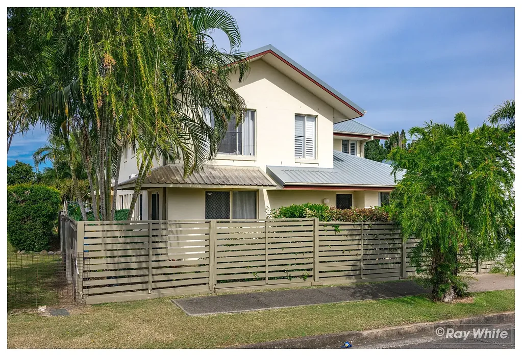 1/90 Livingstone Street, Berserker, QLD 4701