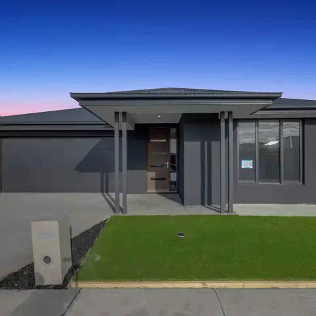 Rockbank 3ห้องนอน 6 HARRIS STREET, ROCKBANK, VIC 3335 !