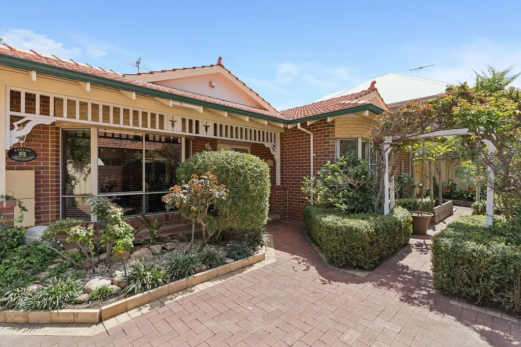 2/103 Robert Street, Como, WA 6152