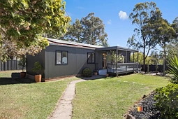 24 Guthridge Crescent, Wanniassa