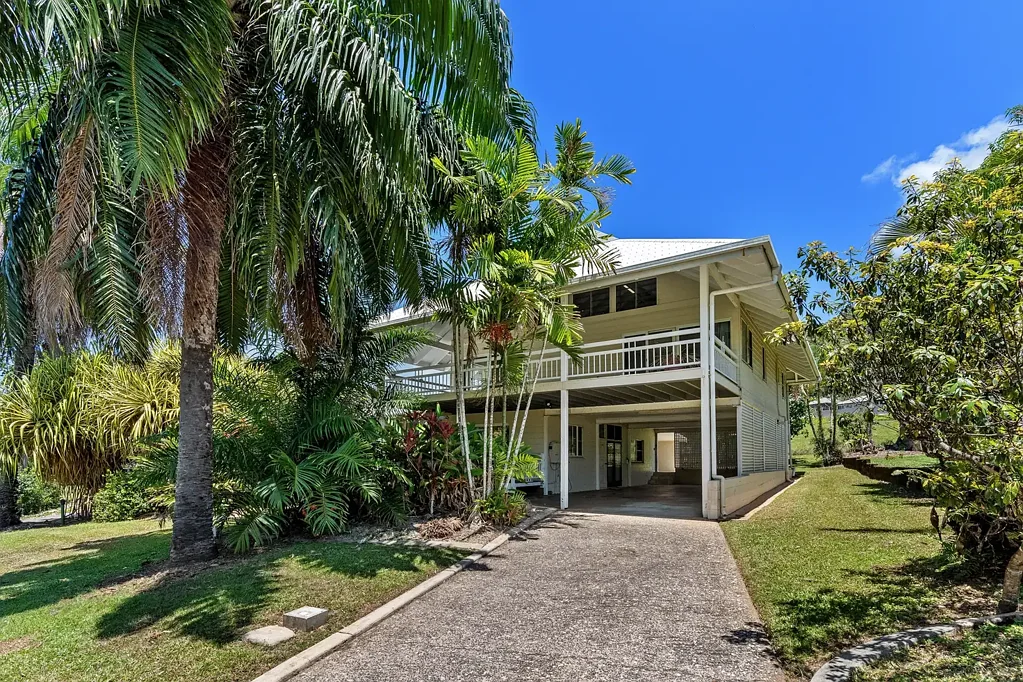 4 Rocky Point School Road, Rocky Point, Mossman, QLD 4873