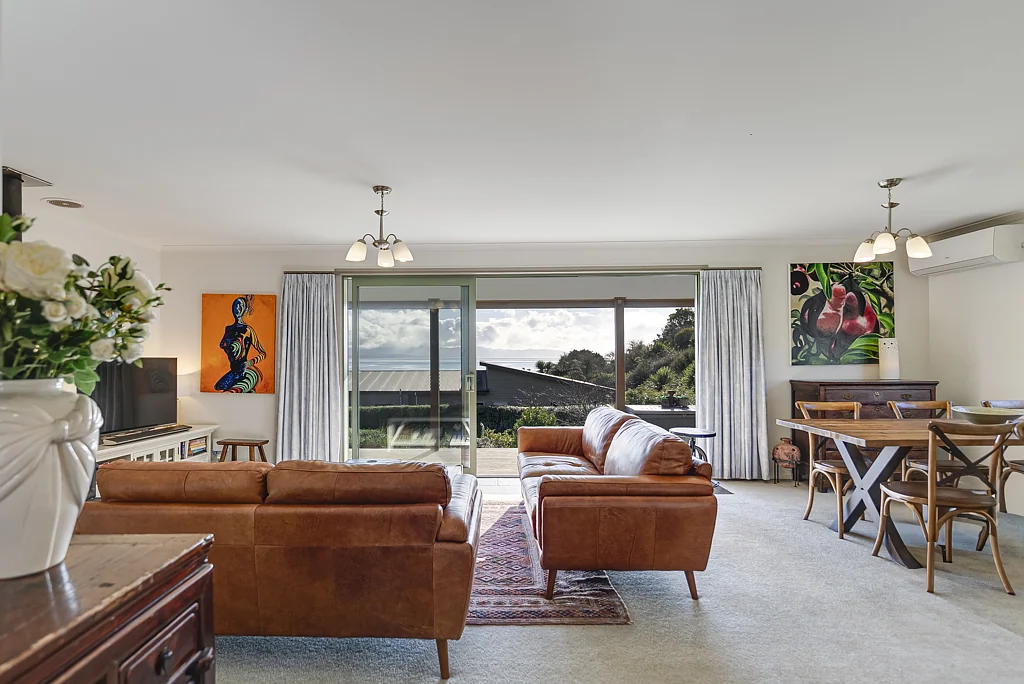 Takaka 2Zimmer Owner out, urgency in - Make your move!