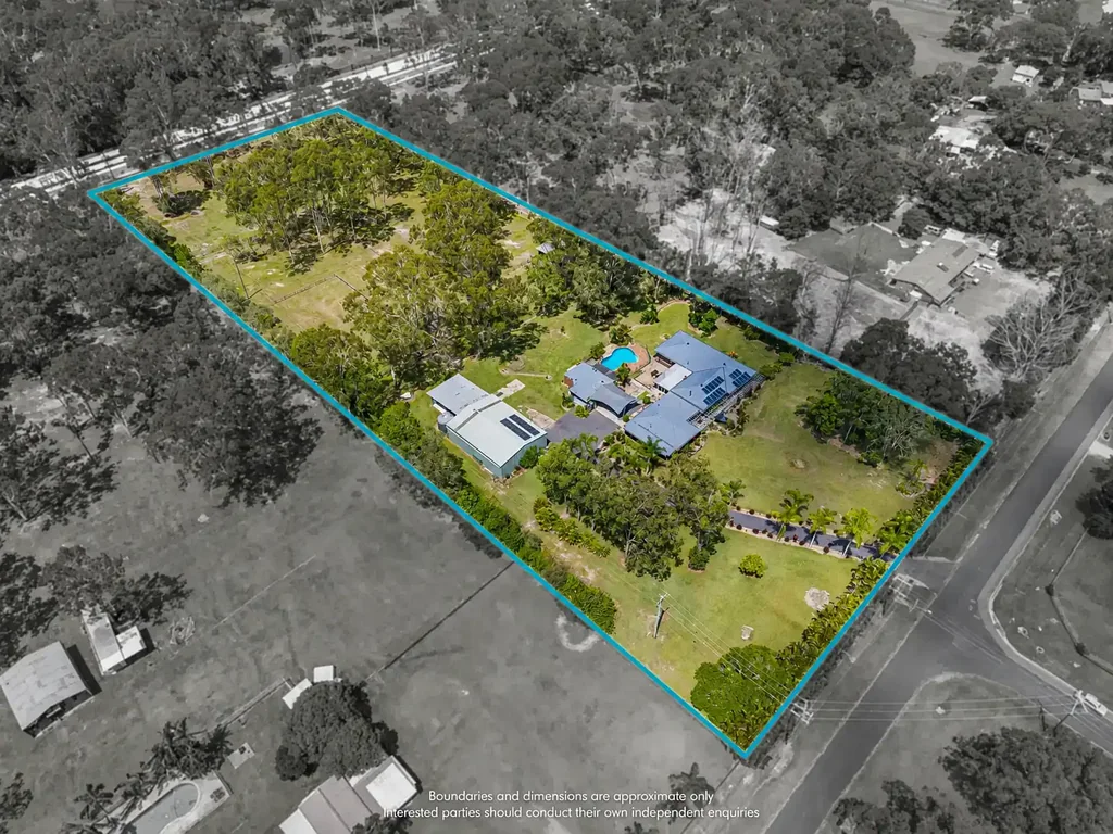 Burpengary East 5غرفة نوم Versatile 5-Acre Lifestyle Property with Dual Living, Extensive Shedding & Endless Possibilities