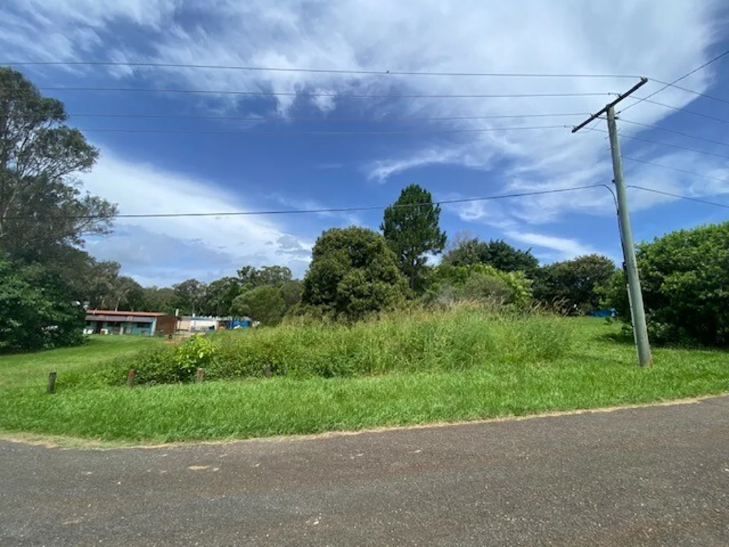 Macleay Island Good location