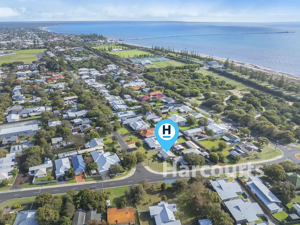 Busselton 2ห้องนอน PRIME DEVELOPMENT OPPORTUNITY IN A HIGH-PROFILE POSITION