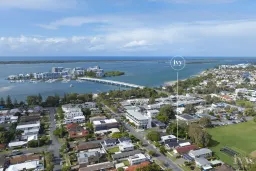 1&2/24 Bruce Avenue, Paradise Point