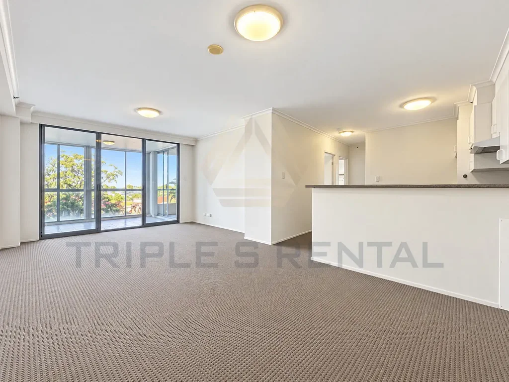 Modern Two-Bedroom Apartment in the Sought-After Newington Towers – Resort-Style Living