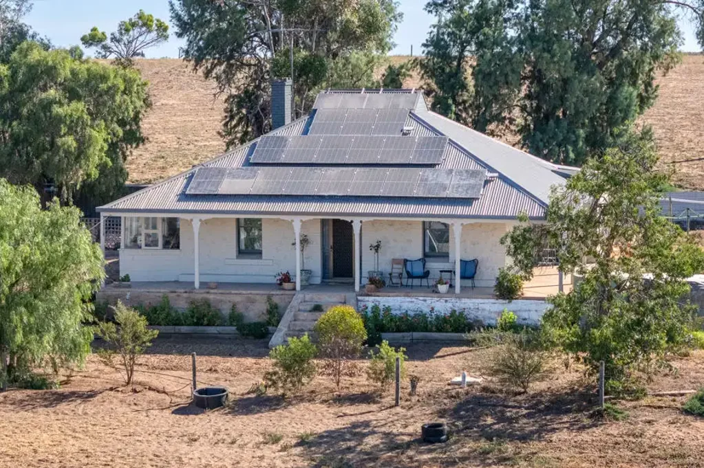 249 The Point Road, Jervois, SA 5259