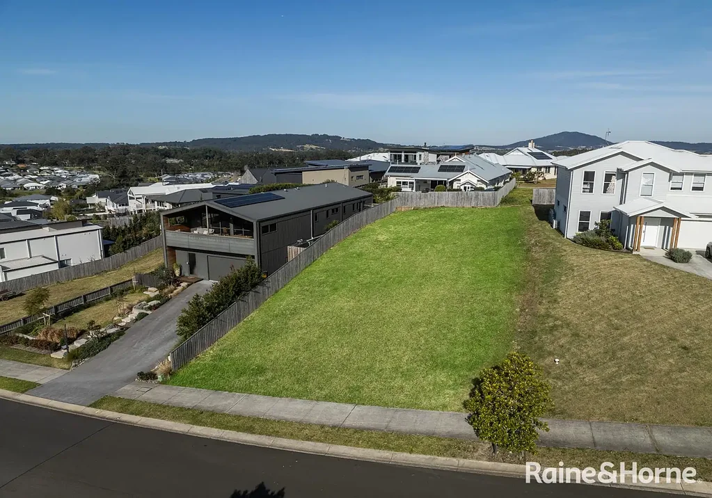 64 Parker Crescent, Berry, NSW 2535