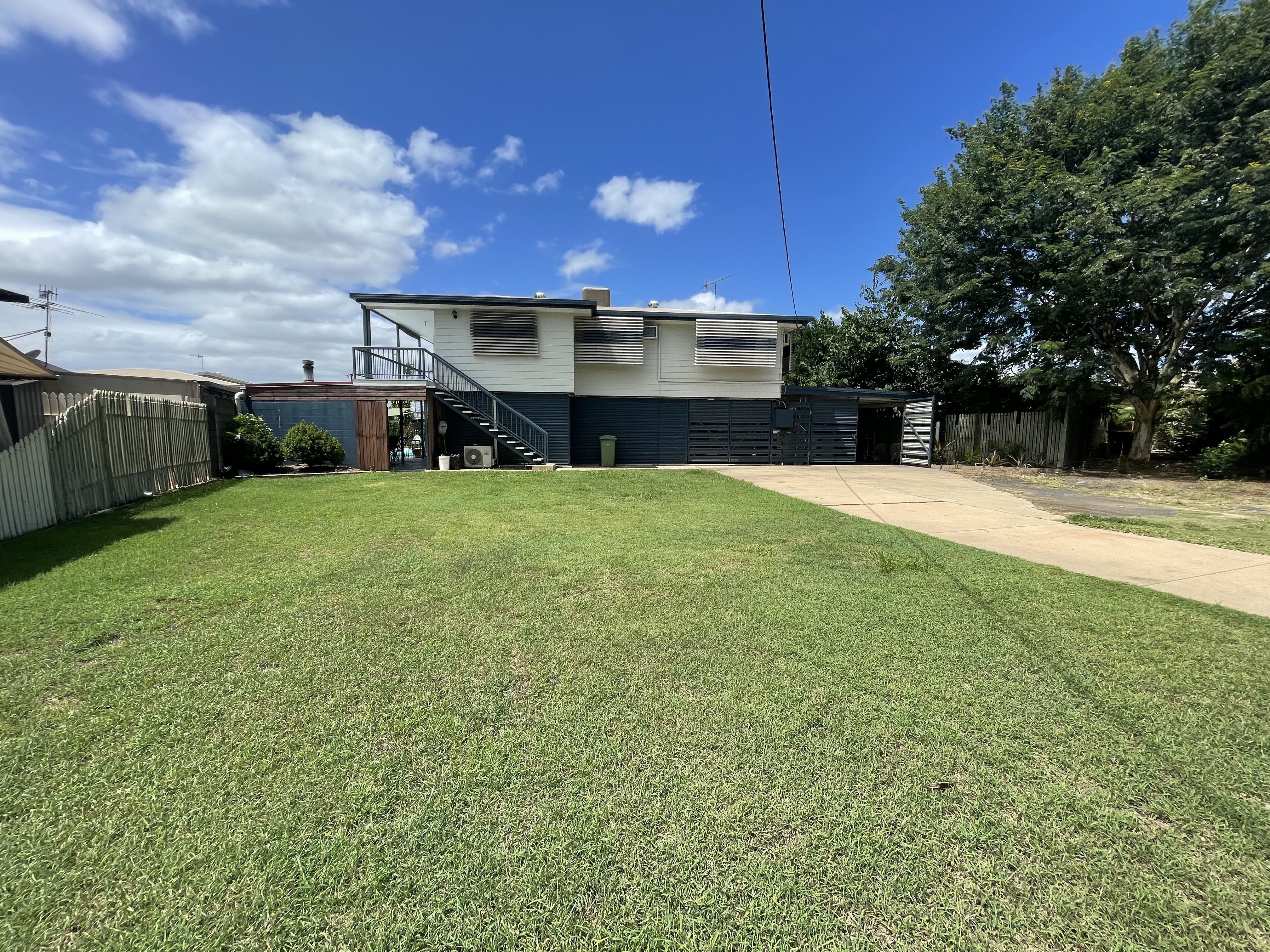 66 YEATES ST, MORANBAH QLD 4744, 0 rūma, 0 rūma horoi, House