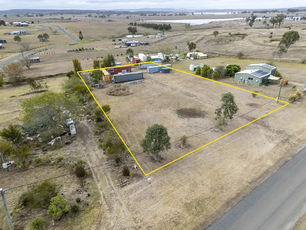 Moffatdale  One Acre of Opportunity in the Heart of Moffatdale